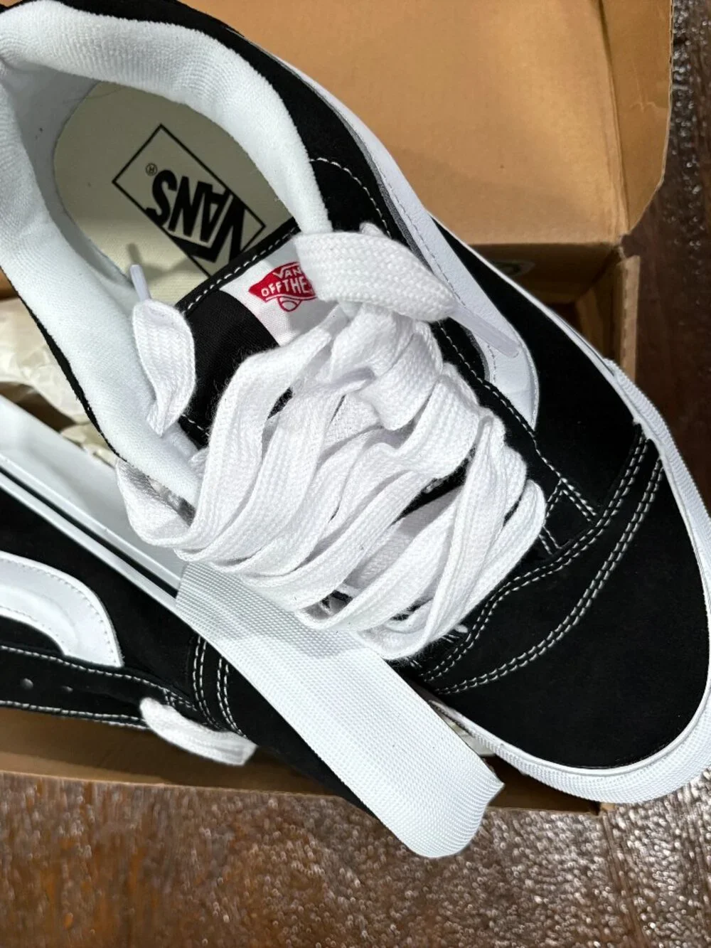 Vans Knu School Sneakers Black Truw White LAce up Men's sz 10 NIB NEW